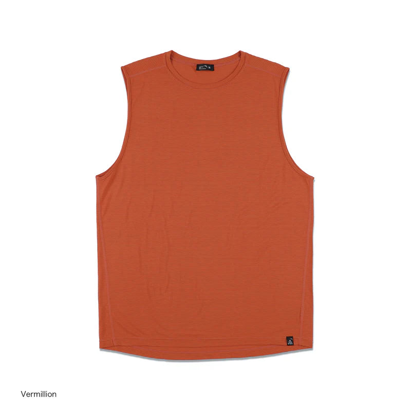 ALL ELEVATION SLEEVELESS M’s
