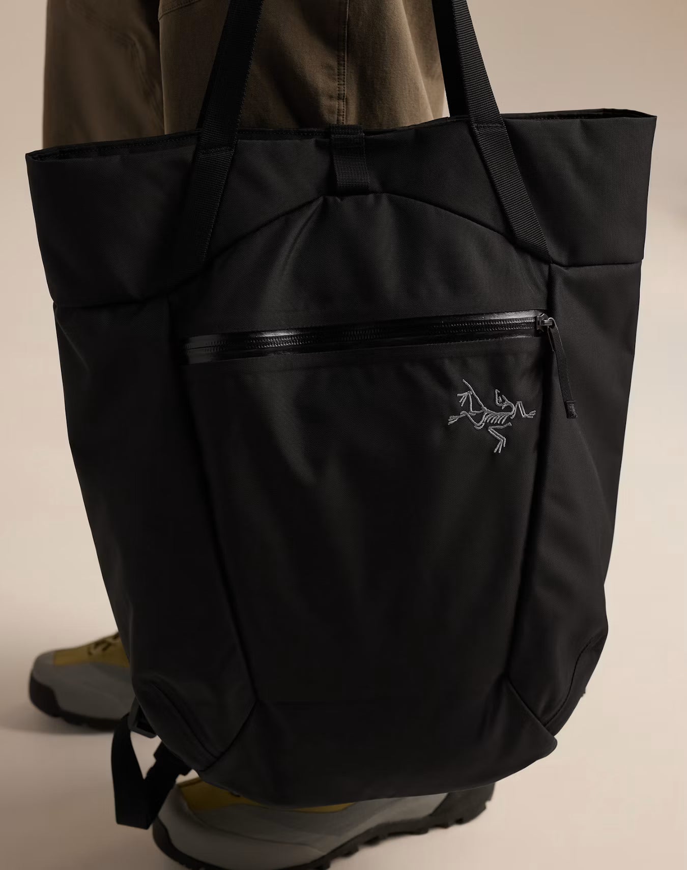 Axios 20 Tote
